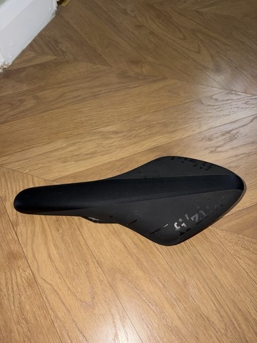 Fizik arione braided - arione, carbon