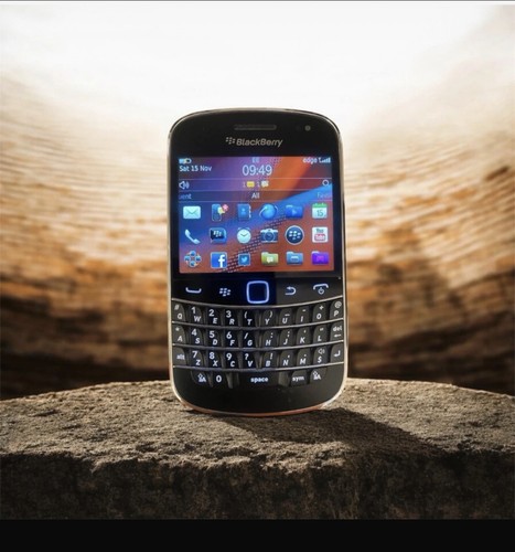Blackberry bold 9900 - blackberry,
