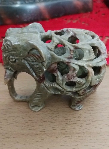 Soapstone elephant with baby - soapstone,