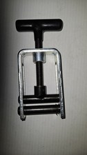 Squeeze off tool 0-32mm