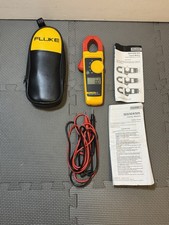 Fluke 323 RMS Clamp Meter and