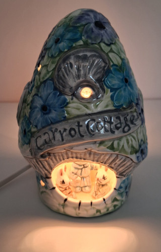 Fowler pottery london carrot - london,