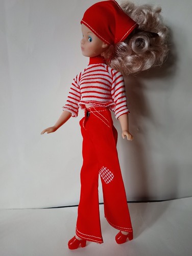 Mary quant daisy doll - doll, 'live