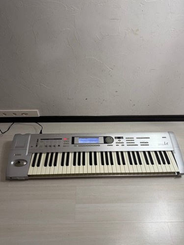 Korg triton keyboard - korg, le