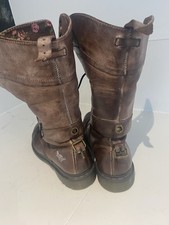 Rare 12 hole Dr. Martens Triumph Aimilita Brown Leather Boots UK Size 8, EU 42