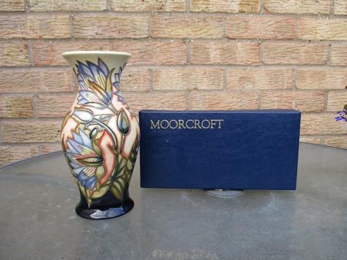 Moorcroft samakand lily - moorcroft,