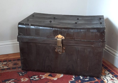 Antique vintage black - , metal