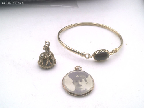 9ct gold bangle pendant fob - 9ct,