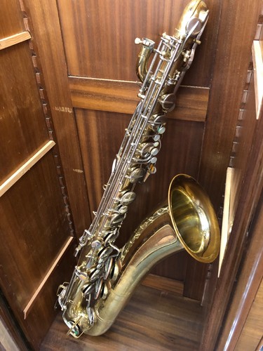 Baritone saxophone buescher - baritone,