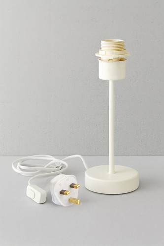 26cm tall white table lamp - tall,