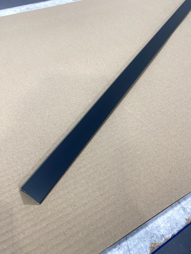 Powder coated aluminium angle - powder,