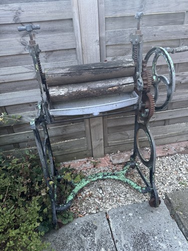 Antique cast iron - antique, mangle