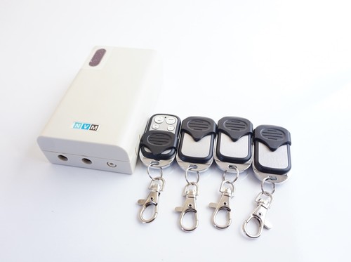 Remote control unit - for, roller