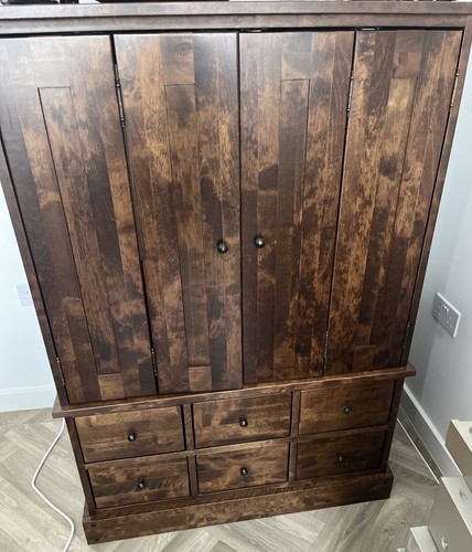 Laura ashley garrat - ashley,