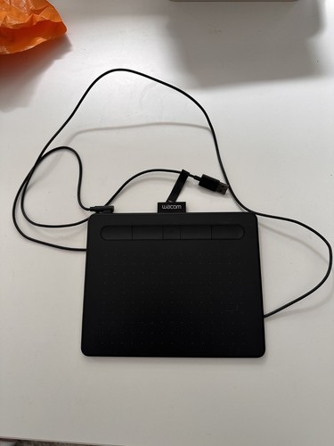 Wacom intuos small graphics - intuos,