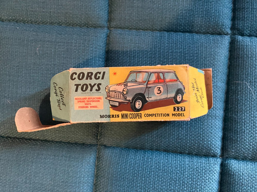Corgi 227 morris mini - corgi, cooper