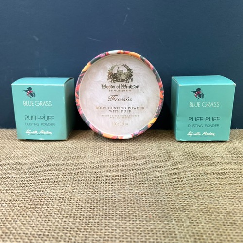 Vintage bundle body powder - body,