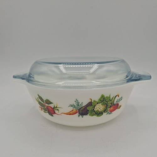 Vintage pyrex market - ,