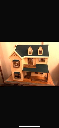 Sylvanian dolls house green - sylvanian,