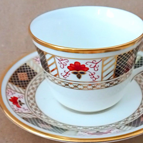 Royal crown derby border - derby,