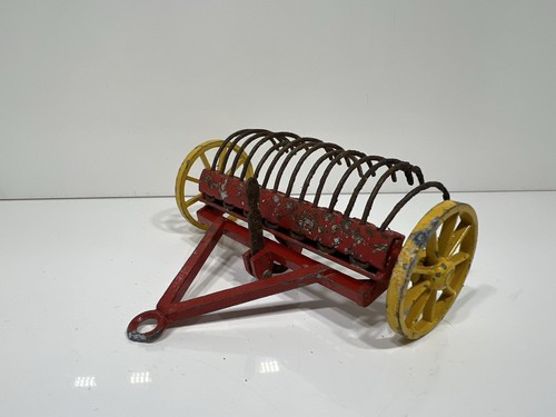 Dinky toys 27k hay rake - 27k,