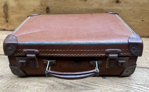 Vintage small brown - brown, suitcase