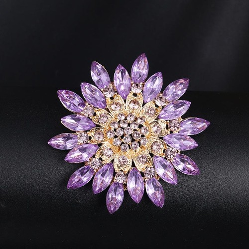 Women vintage crystal baroque - vintage,