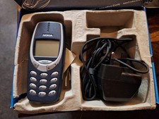 Original vintage Nokia 3310 Mobile Phone