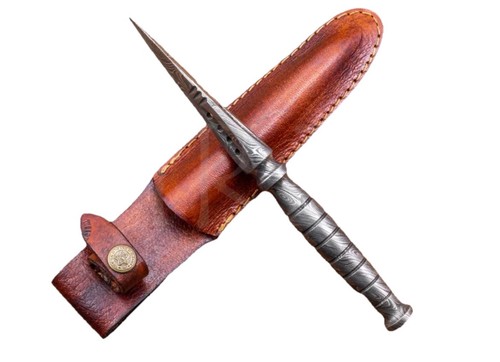 Damascus steel knife full tang - steel,