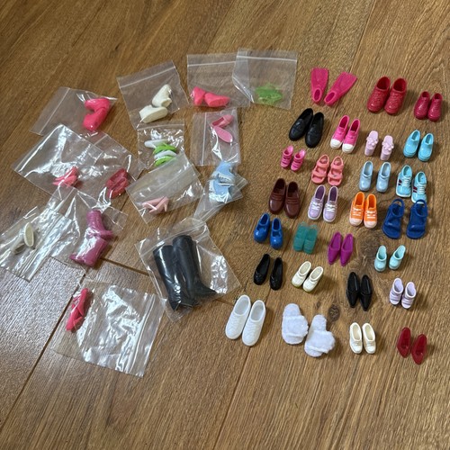 Vintage large bundle barbie - large,