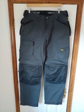 BNWT Snickers Floorlayers Work