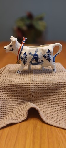 Vintage porcelain milk jug cow - porcelain,