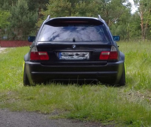 Bmw e46 touring rear fenders - ,