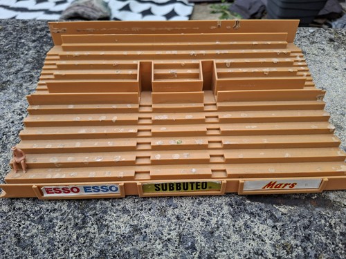 Subbuteo terrace brown - terrace, c142