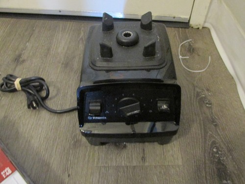 Vitamix vm0197 blender base - ,