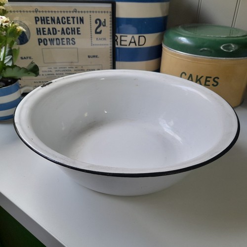 Vintage enamel wash bowl - wash, sink