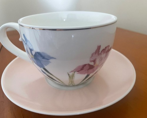 Laura ashley iris - laura,