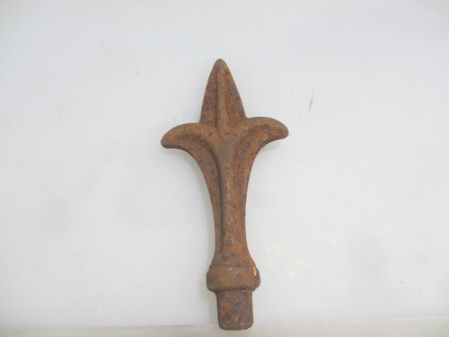 Vintage iron finial fence top - vintage,