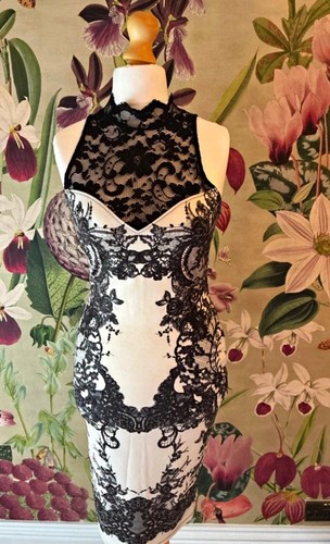 Lipsy london black - london,