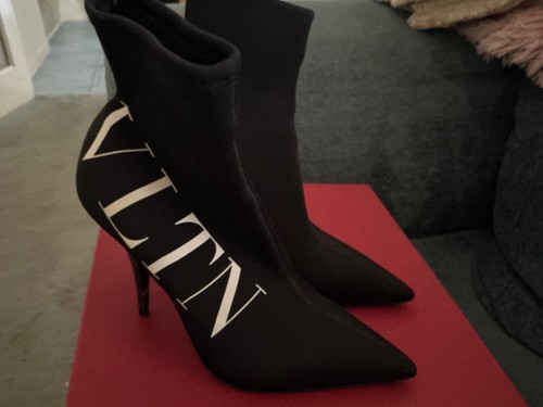 Valentino bootie heel shoes