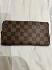 Louis Vuitton Damier Zippy Wallet
