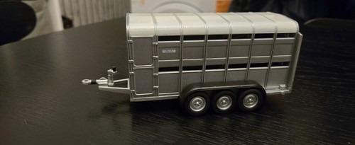 Britains ifor williams tri - ifor,