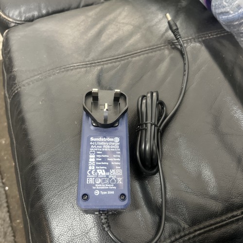 Sundstrom battery charger