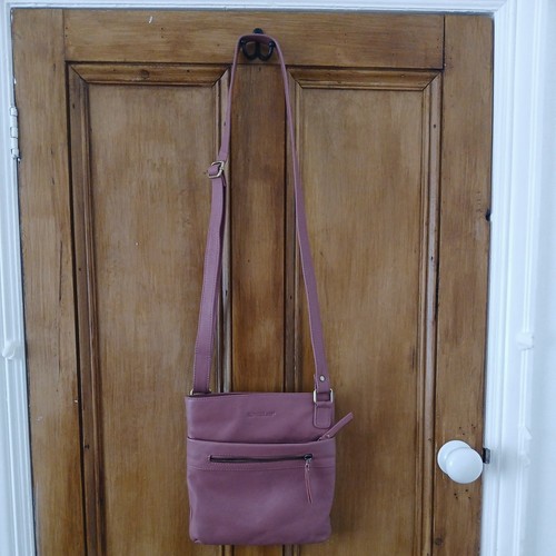 Ladies pink leather - , body