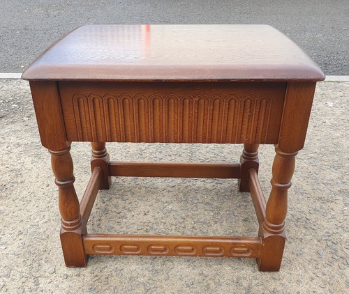 Vintage priory oak small - oak, side