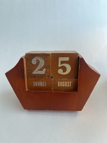 Vintage wooden perpetual block - wooden,