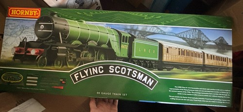 Hornby flying scotsman - flying,