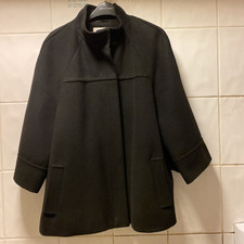per una black jacket