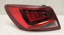 LEON PASSENGER TAIL LIGHT LAMP