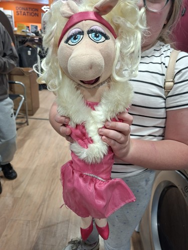 Official disney store - store, miss